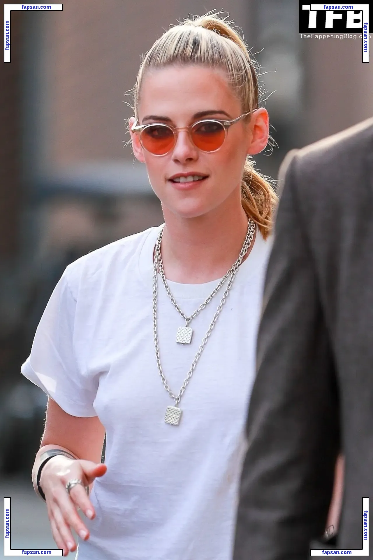 Kristen Stewart nude photo #2006 from OnlyFans