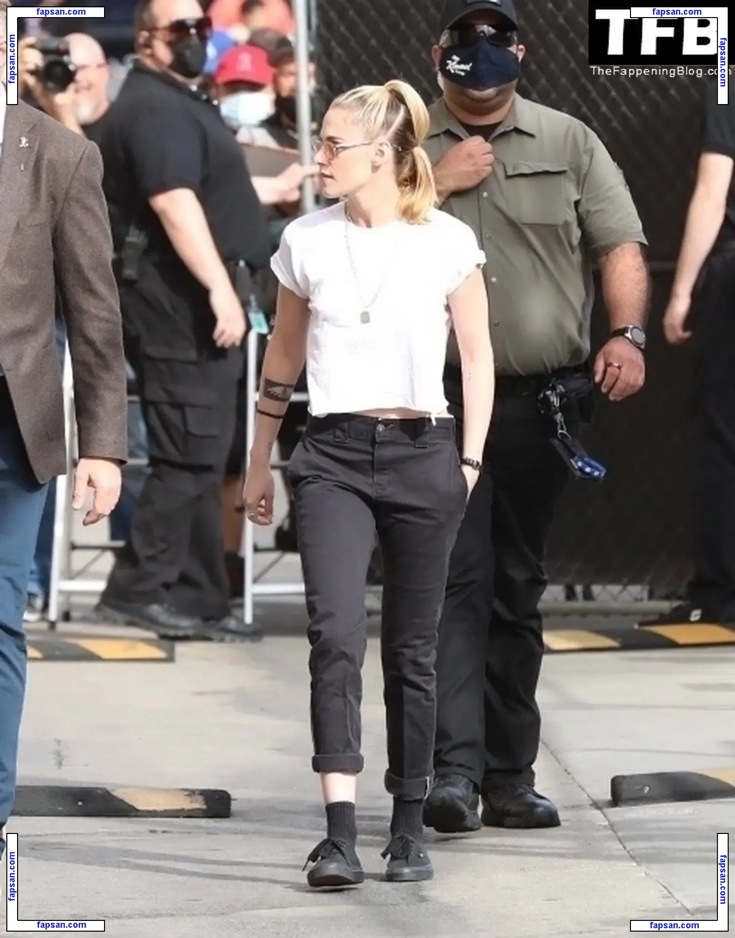 Kristen Stewart nude photo #2026 from OnlyFans
