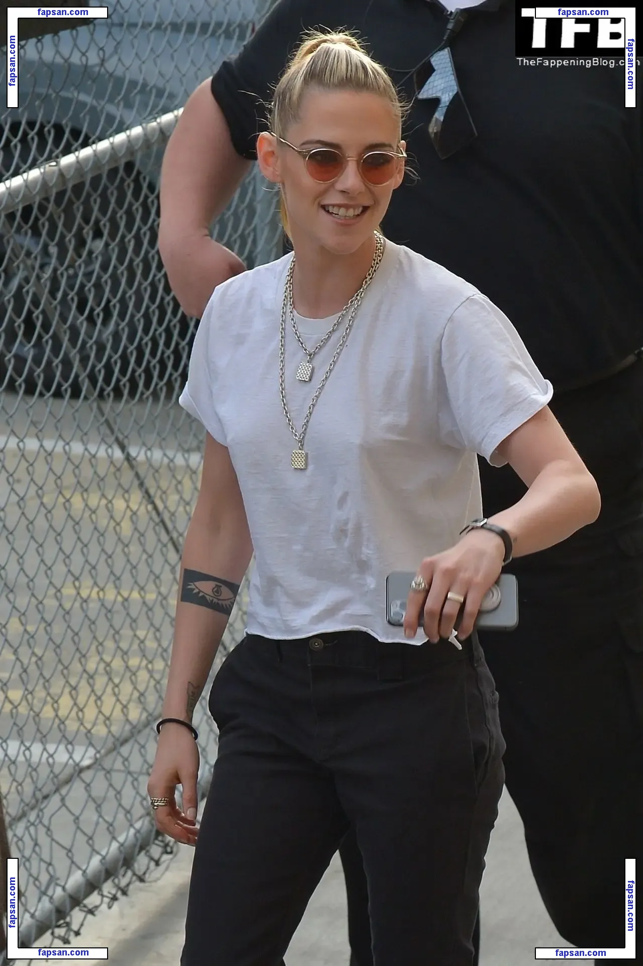 Kristen Stewart nude photo #2030 from OnlyFans