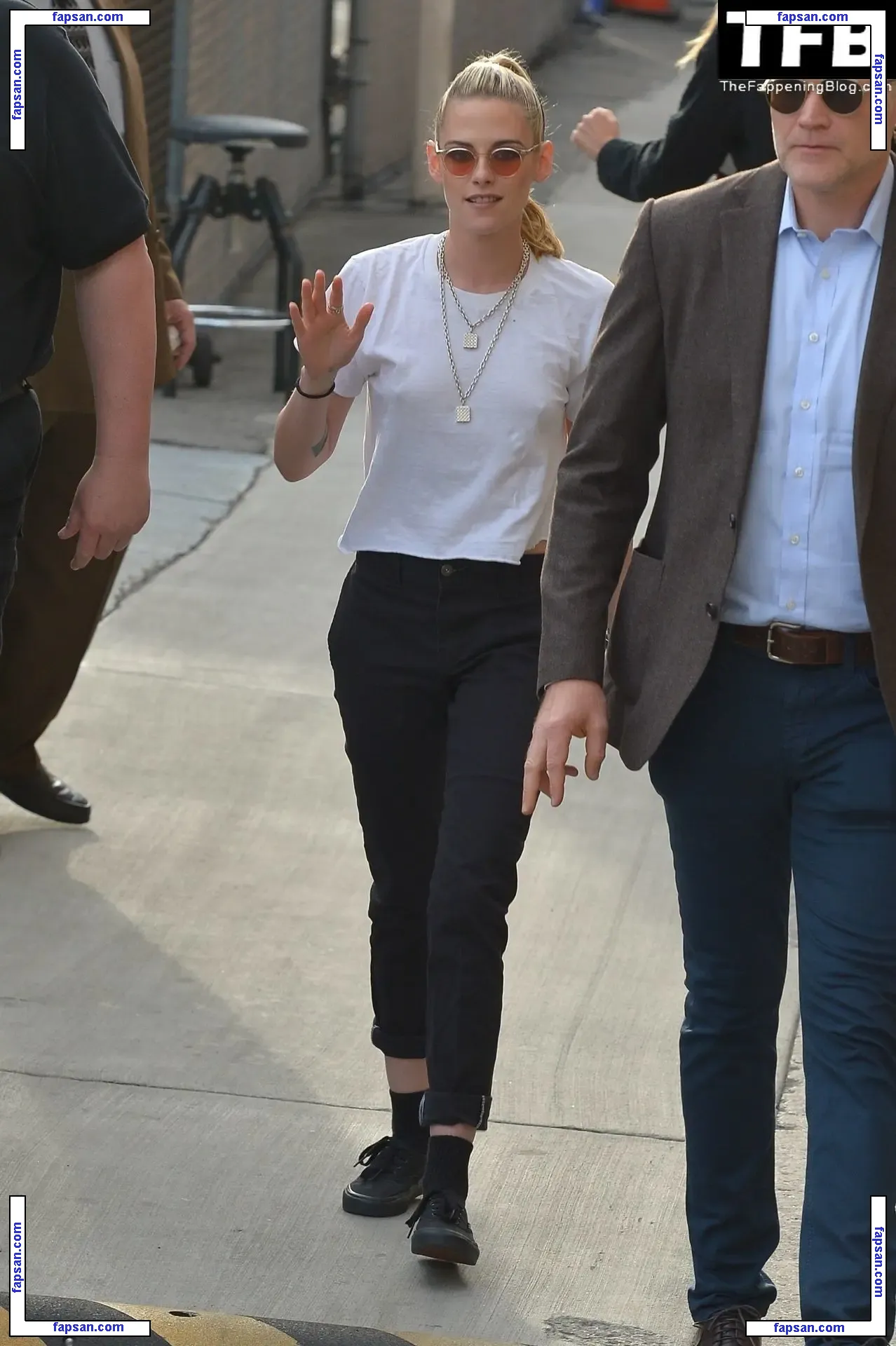 Kristen Stewart nude photo #2032 from OnlyFans