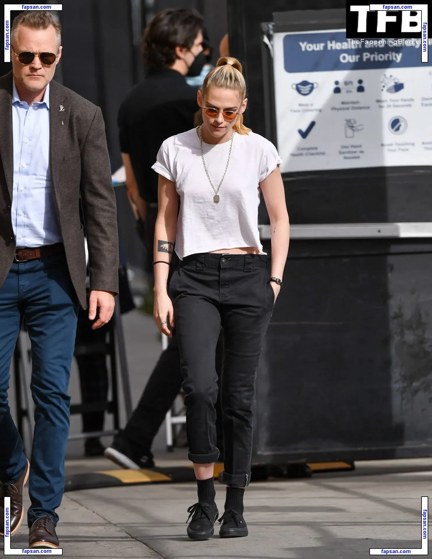 Kristen Stewart nude photo #2054 from OnlyFans
