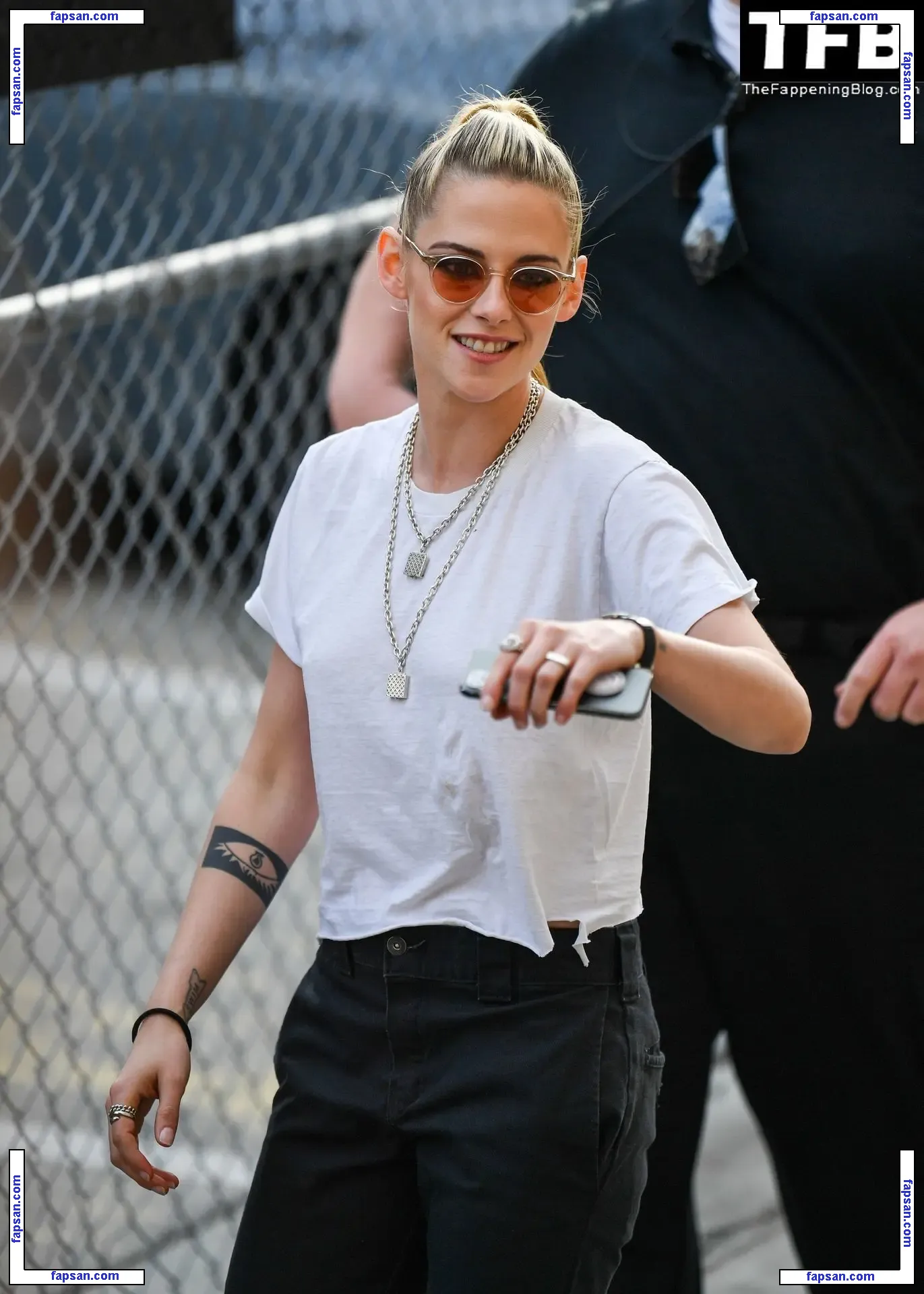 Kristen Stewart nude photo #2080 from OnlyFans