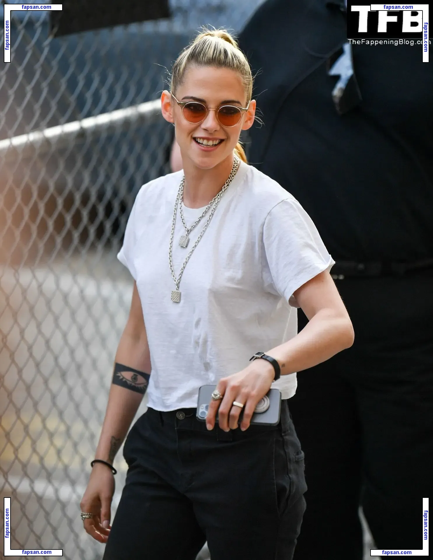 Kristen Stewart nude photo #2081 from OnlyFans