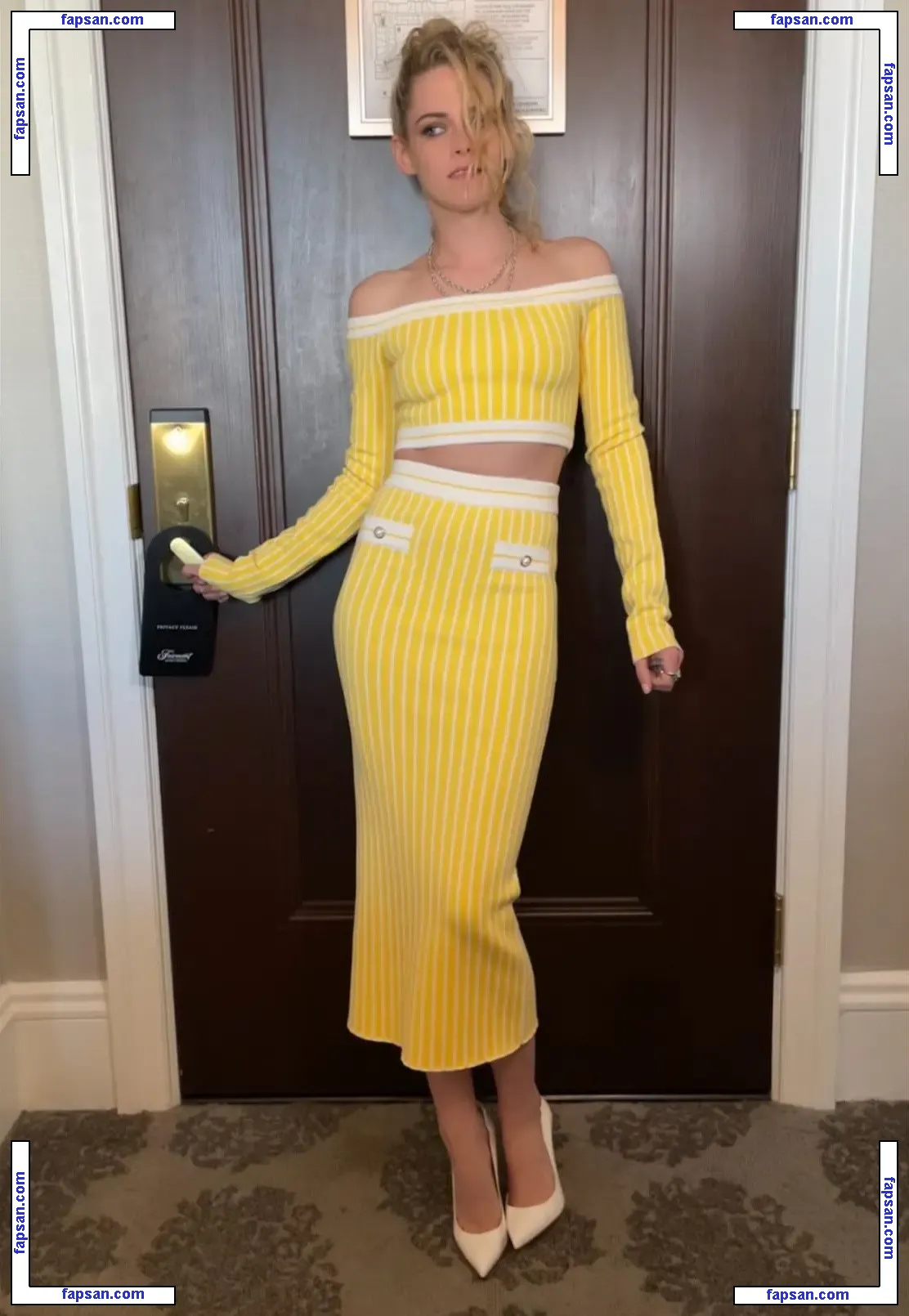 Kristen Stewart nude photo #2096 from OnlyFans