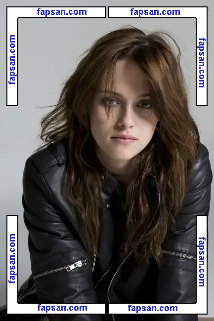 Kristen Stewart nude photo #2149 from OnlyFans