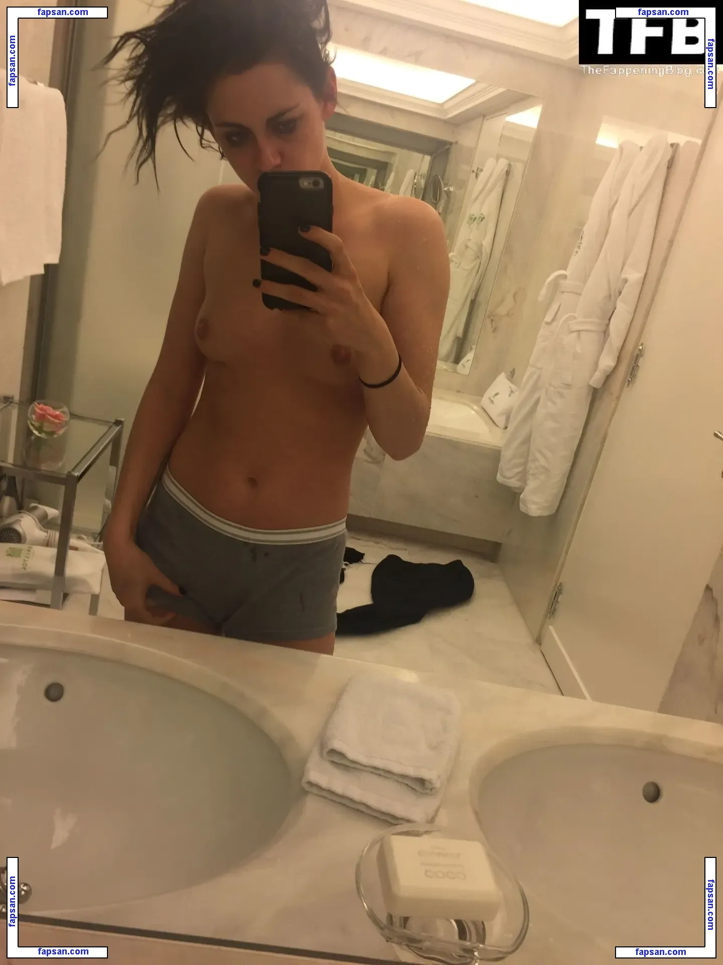Kristen Stewart nude photo #2439 from OnlyFans