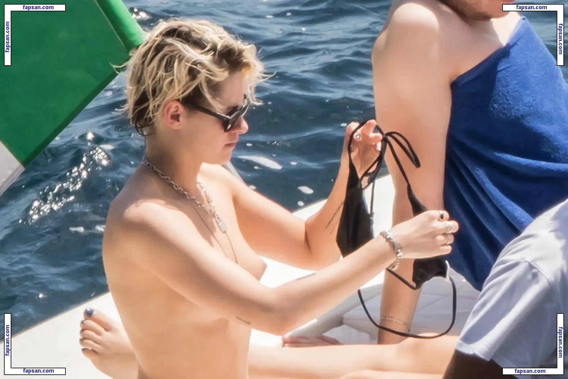 Kristen Stewart nude photo #2536 from OnlyFans
