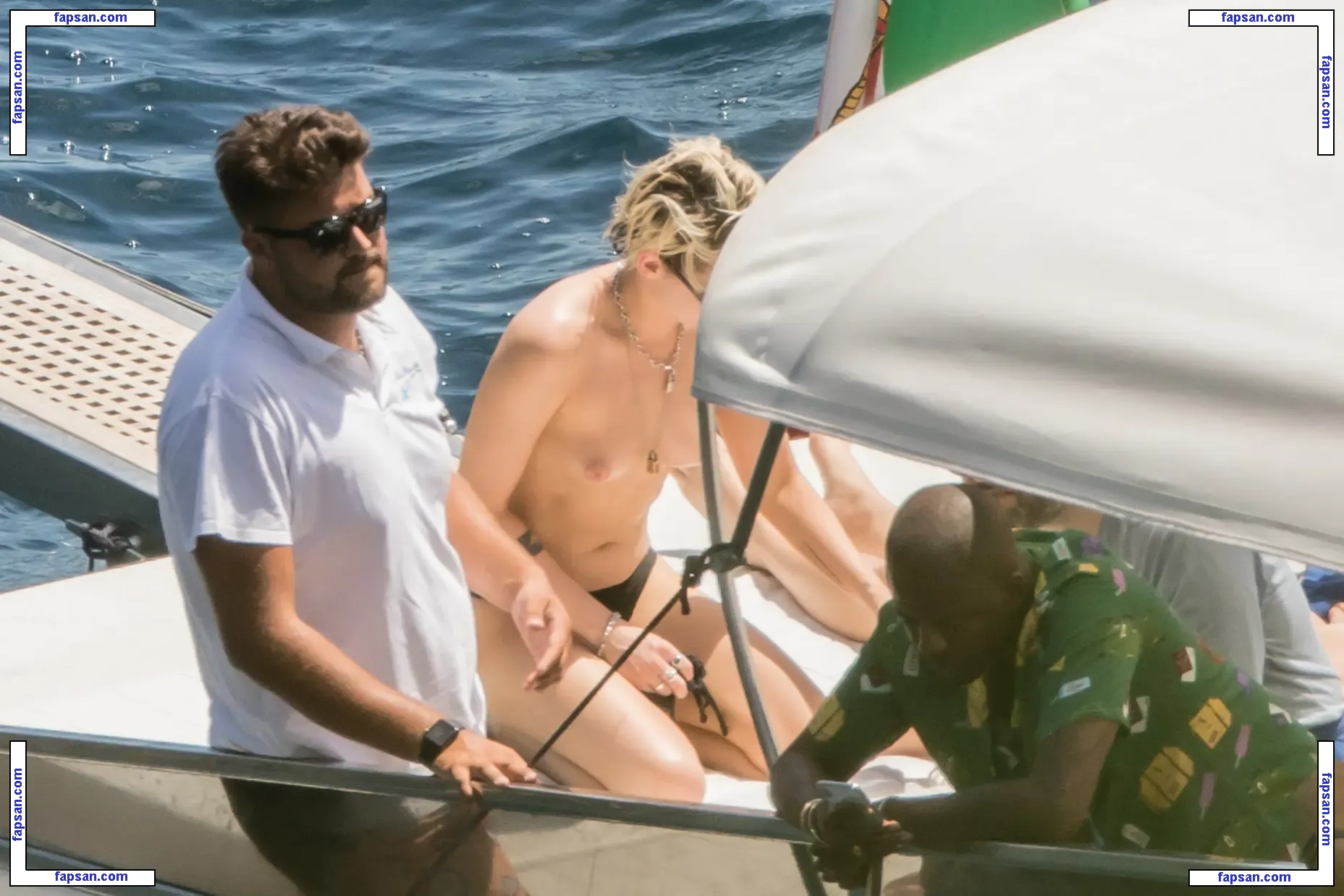 Kristen Stewart nude photo #2542 from OnlyFans