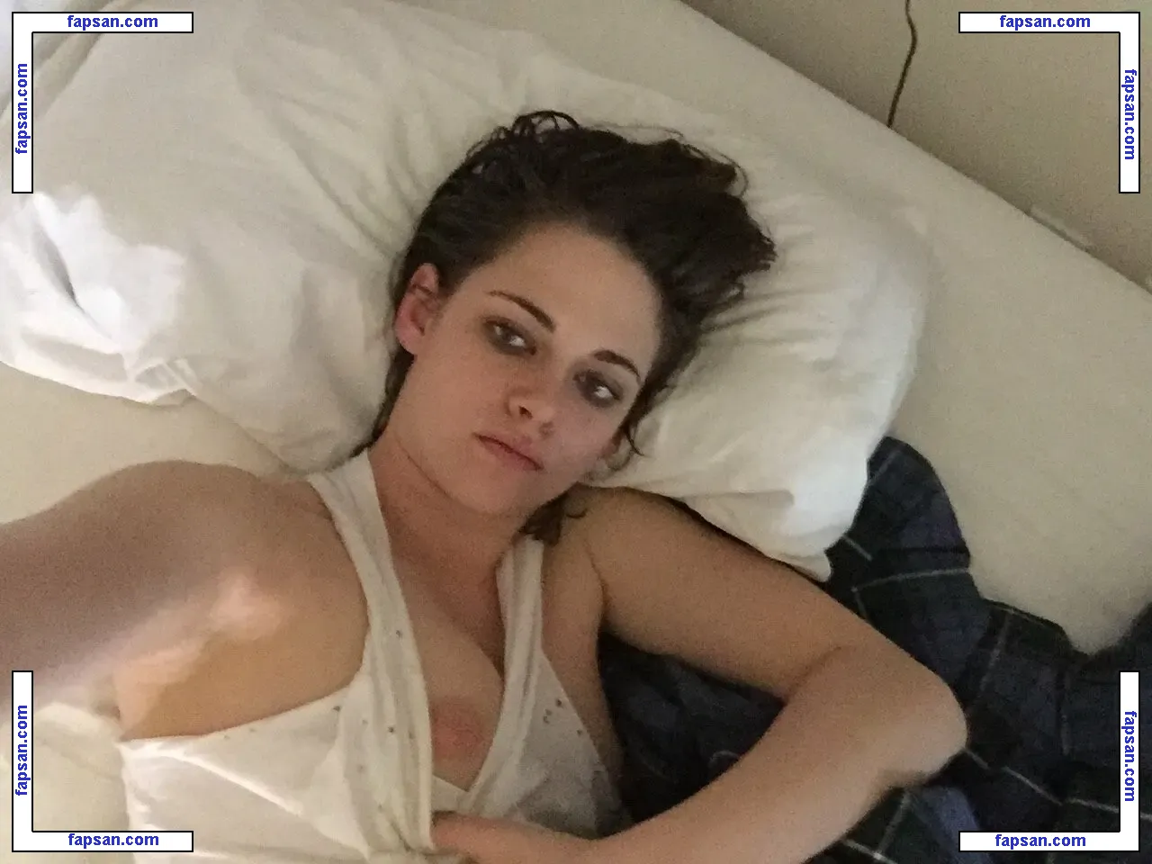Kristen Stewart голая фото #2559 с Онлифанс