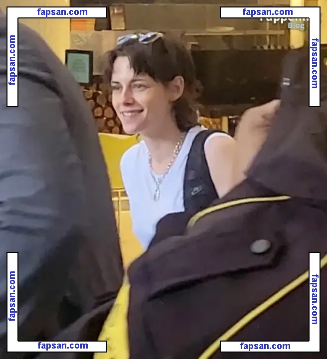 Kristen Stewart nude photo #2574 from OnlyFans