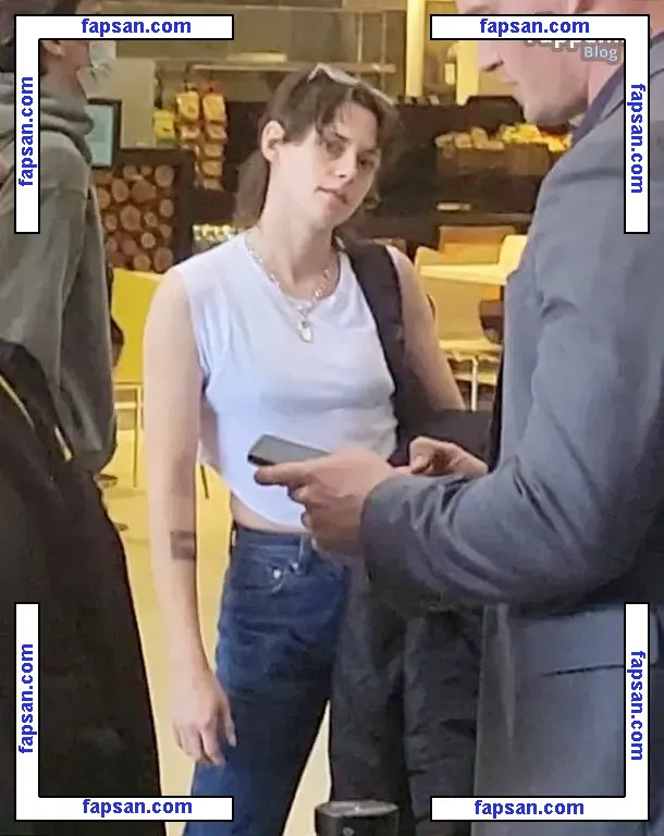 Kristen Stewart nude photo #2576 from OnlyFans