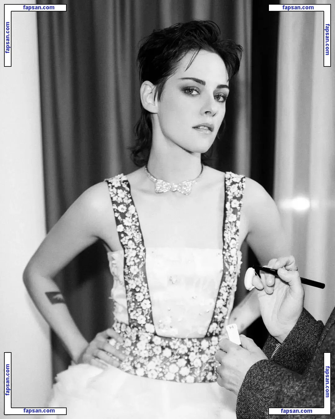 Kristen Stewart nude photo #2581 from OnlyFans