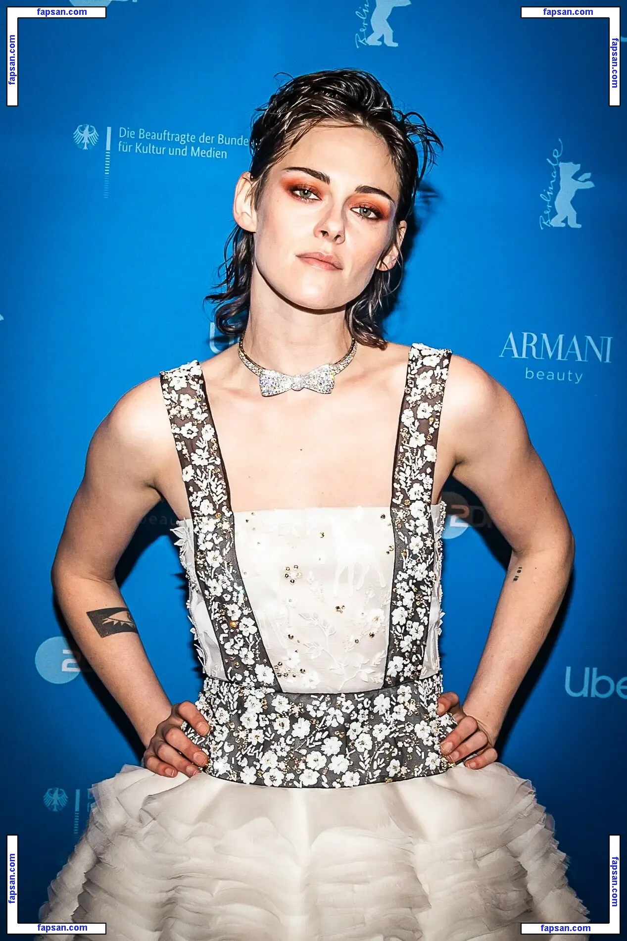 Kristen Stewart nude photo #2595 from OnlyFans