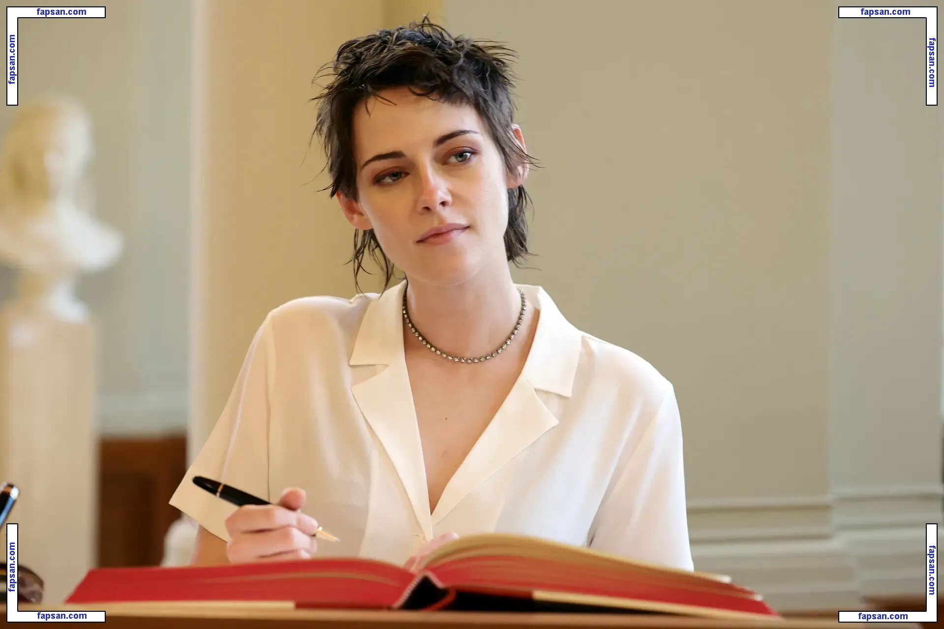 Kristen Stewart nude photo #2603 from OnlyFans