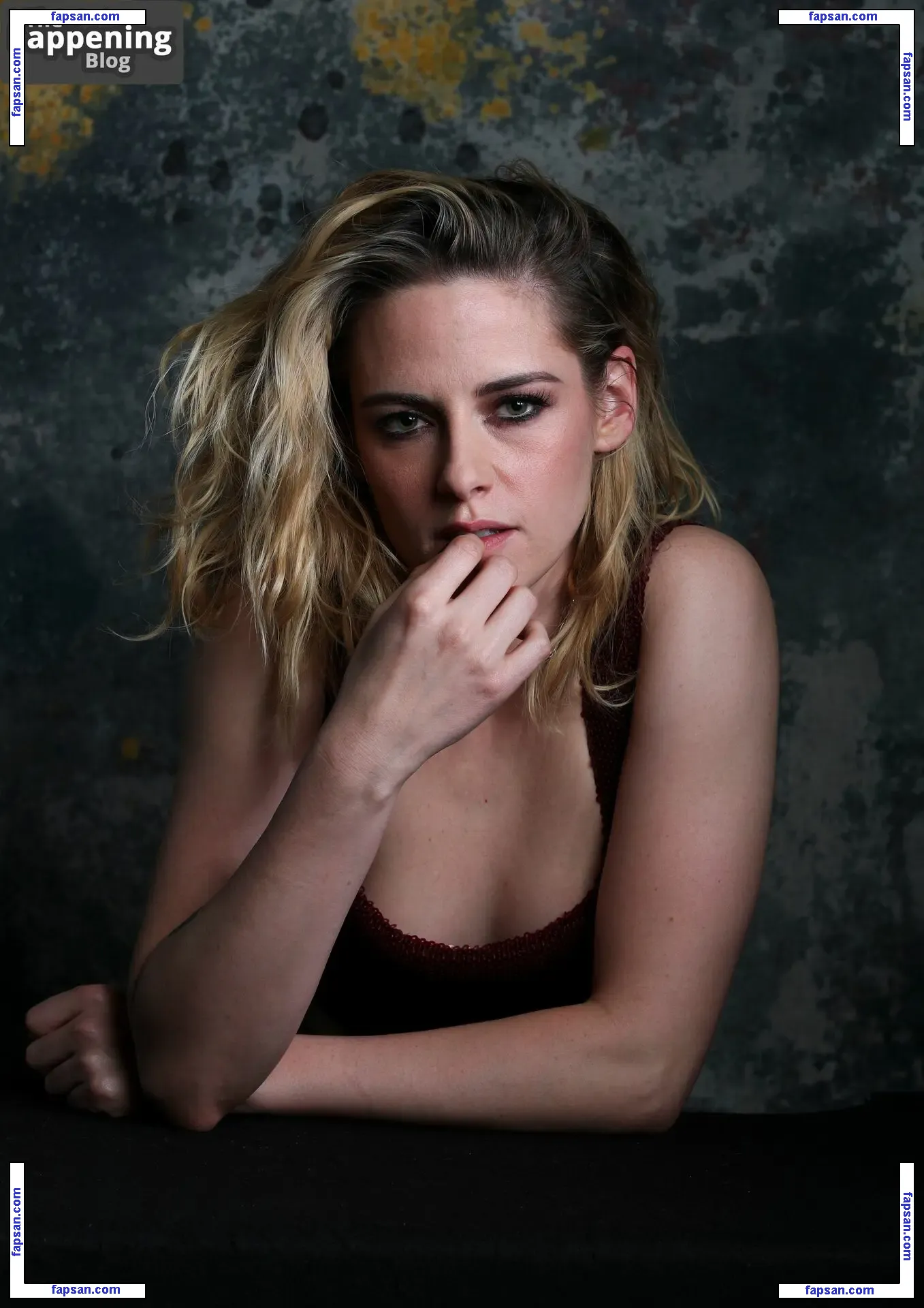 Kristen Stewart nude photo #2634 from OnlyFans