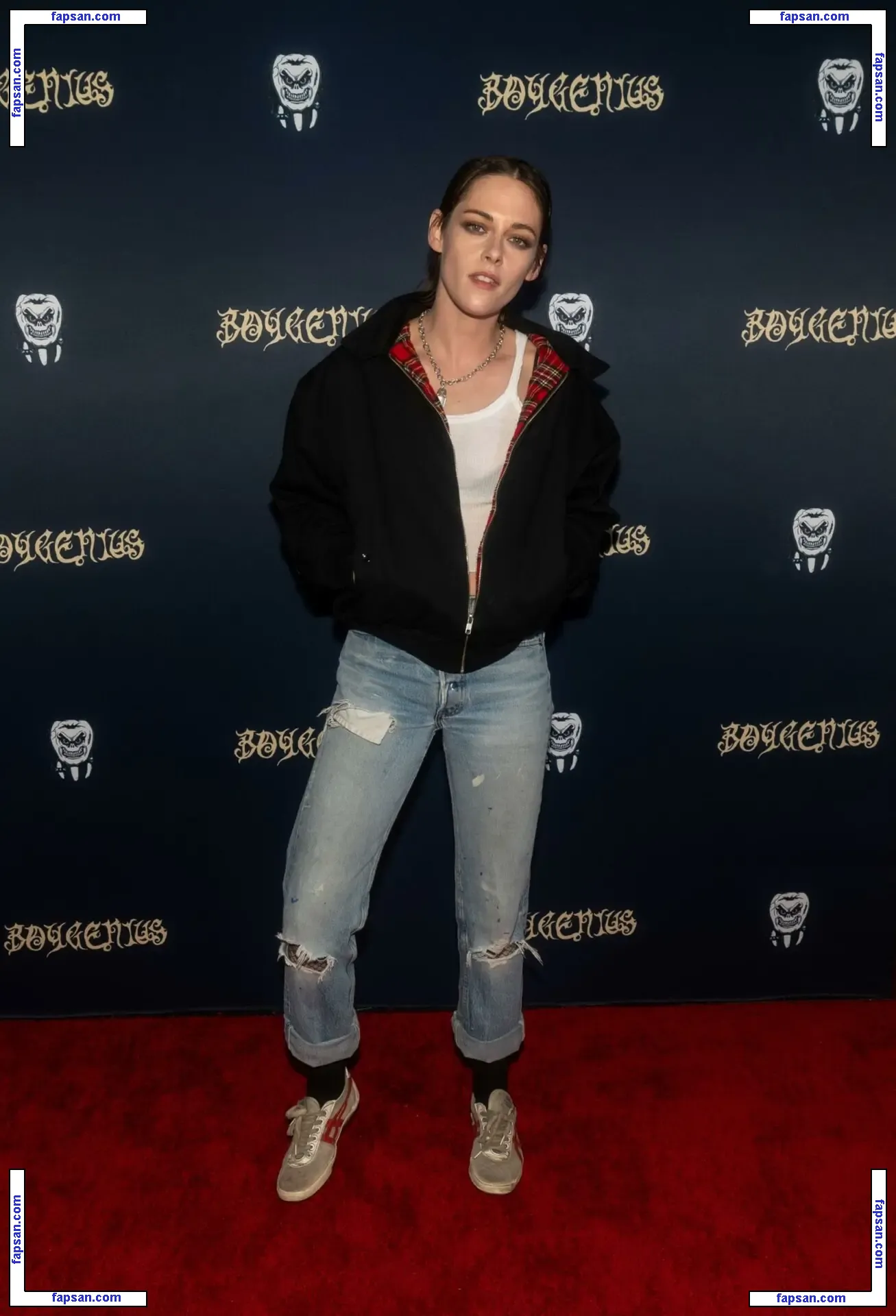 Kristen Stewart nude photo #2642 from OnlyFans