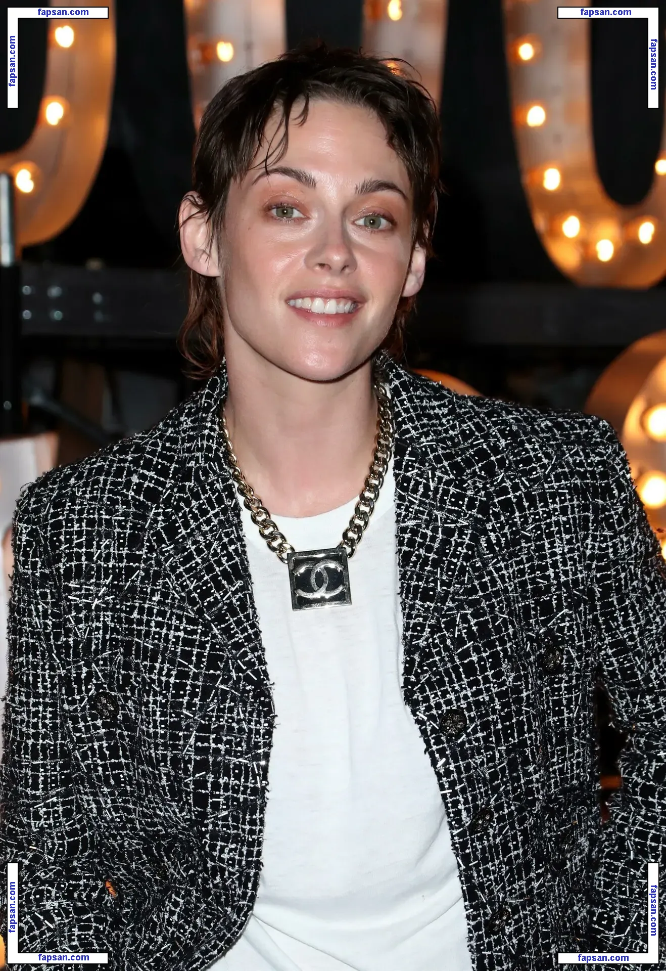 Kristen Stewart nude photo #2655 from OnlyFans