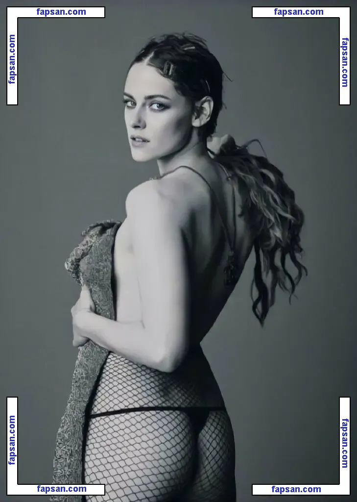 Kristen Stewart nude photo #2680 from OnlyFans