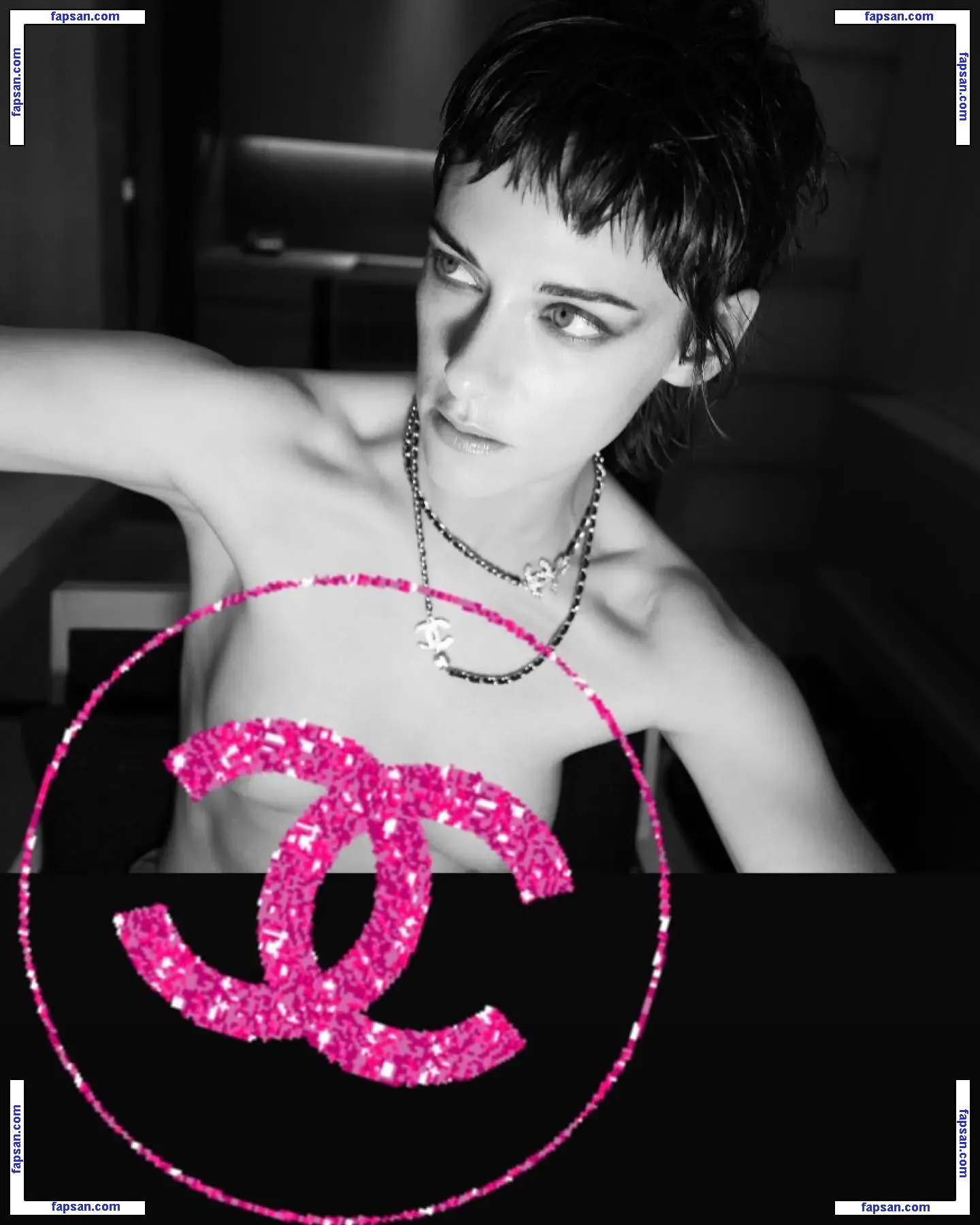 Kristen Stewart nude photo #2693 from OnlyFans
