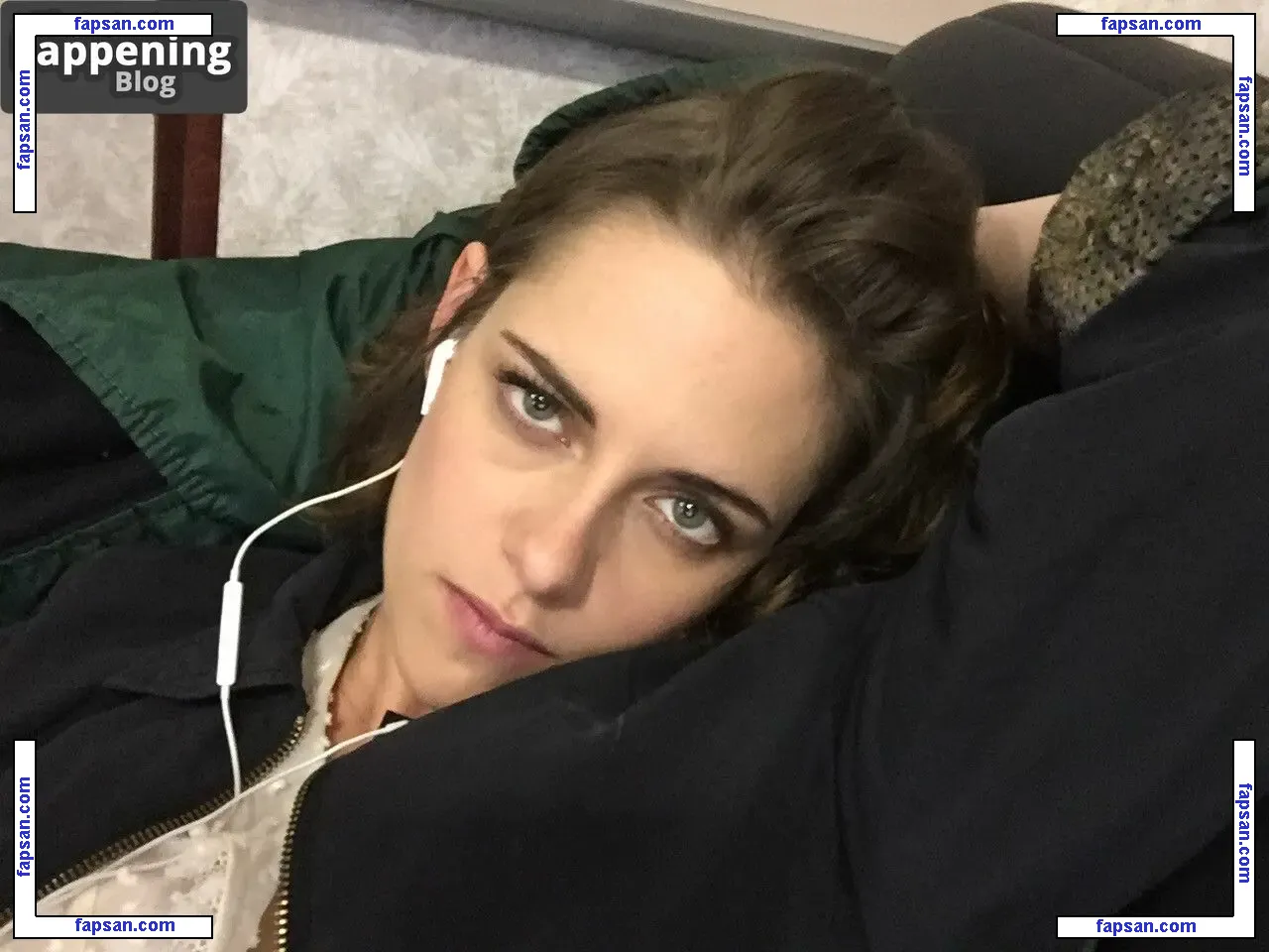 Kristen Stewart nude photo #2730 from OnlyFans