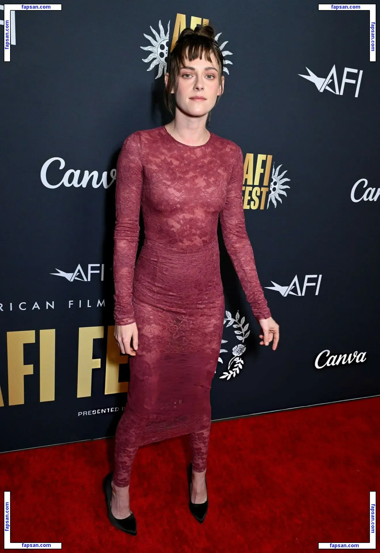 Kristen Stewart nude photo #3232 from OnlyFans