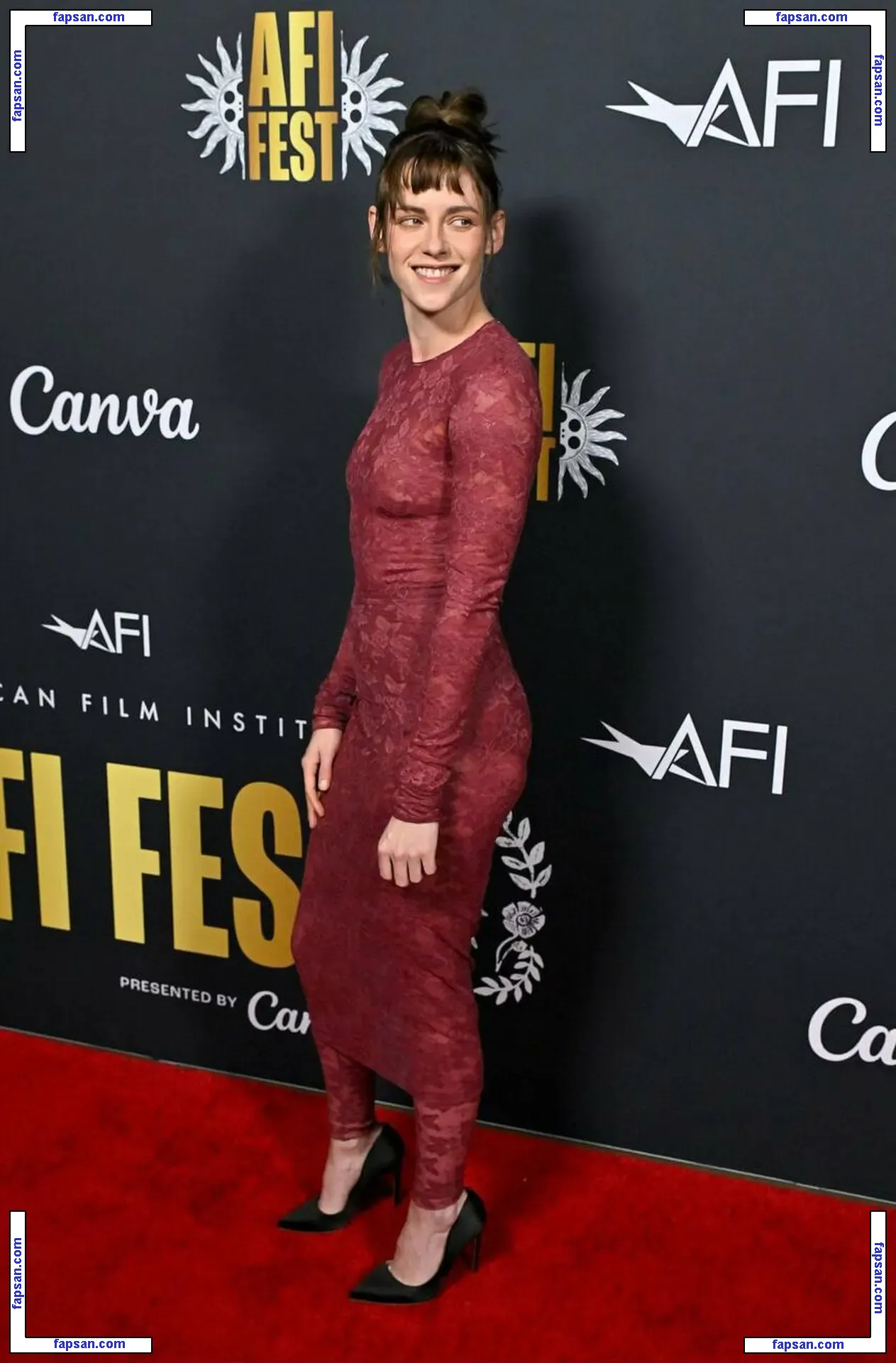 Kristen Stewart nude photo #3238 from OnlyFans