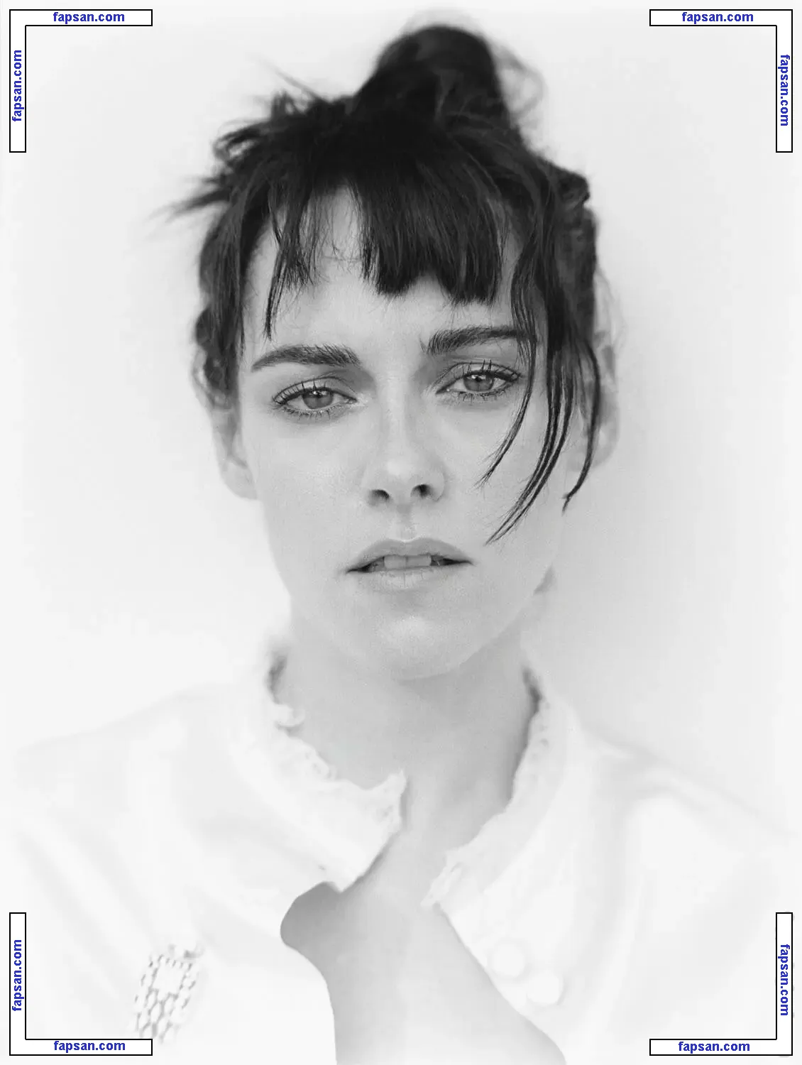 Kristen Stewart nude photo #3254 from OnlyFans