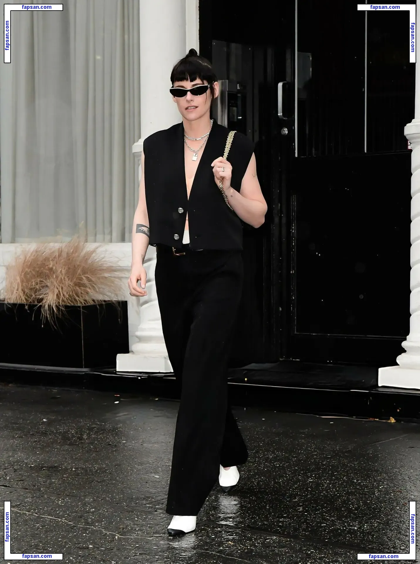 Kristen Stewart nude photo #3286 from OnlyFans