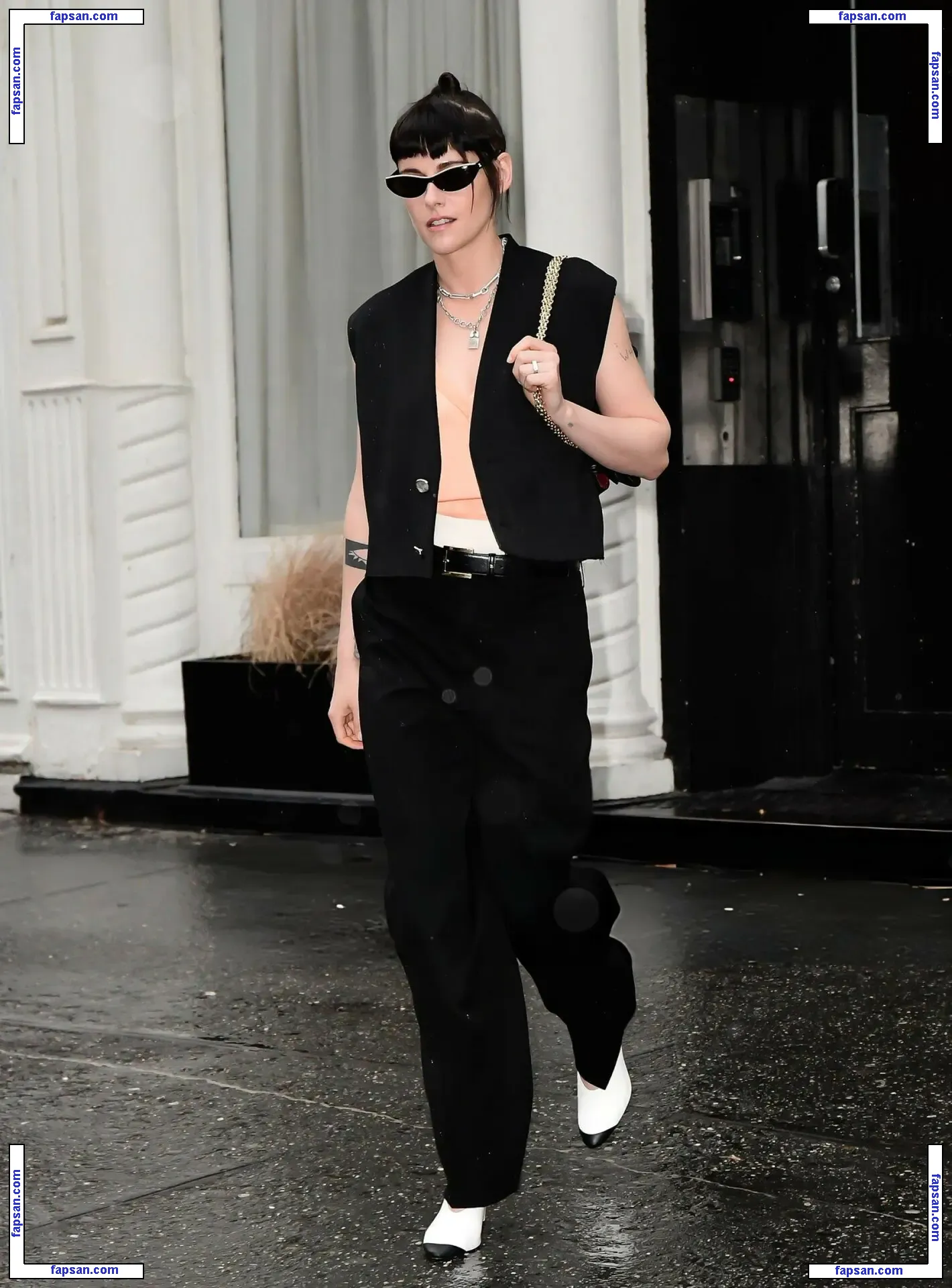 Kristen Stewart nude photo #3289 from OnlyFans