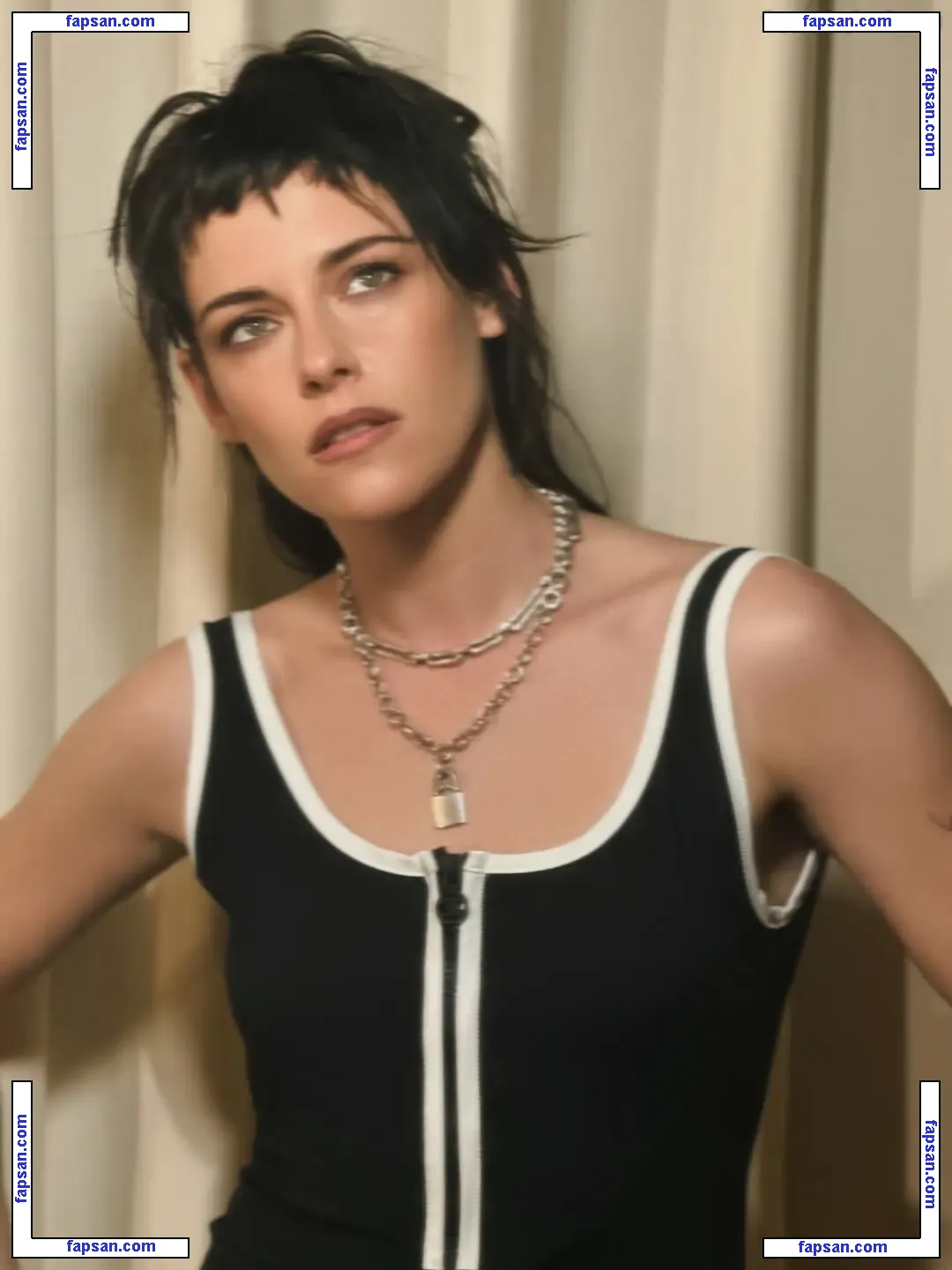 Kristen Stewart голая фото #3314 с Онлифанс