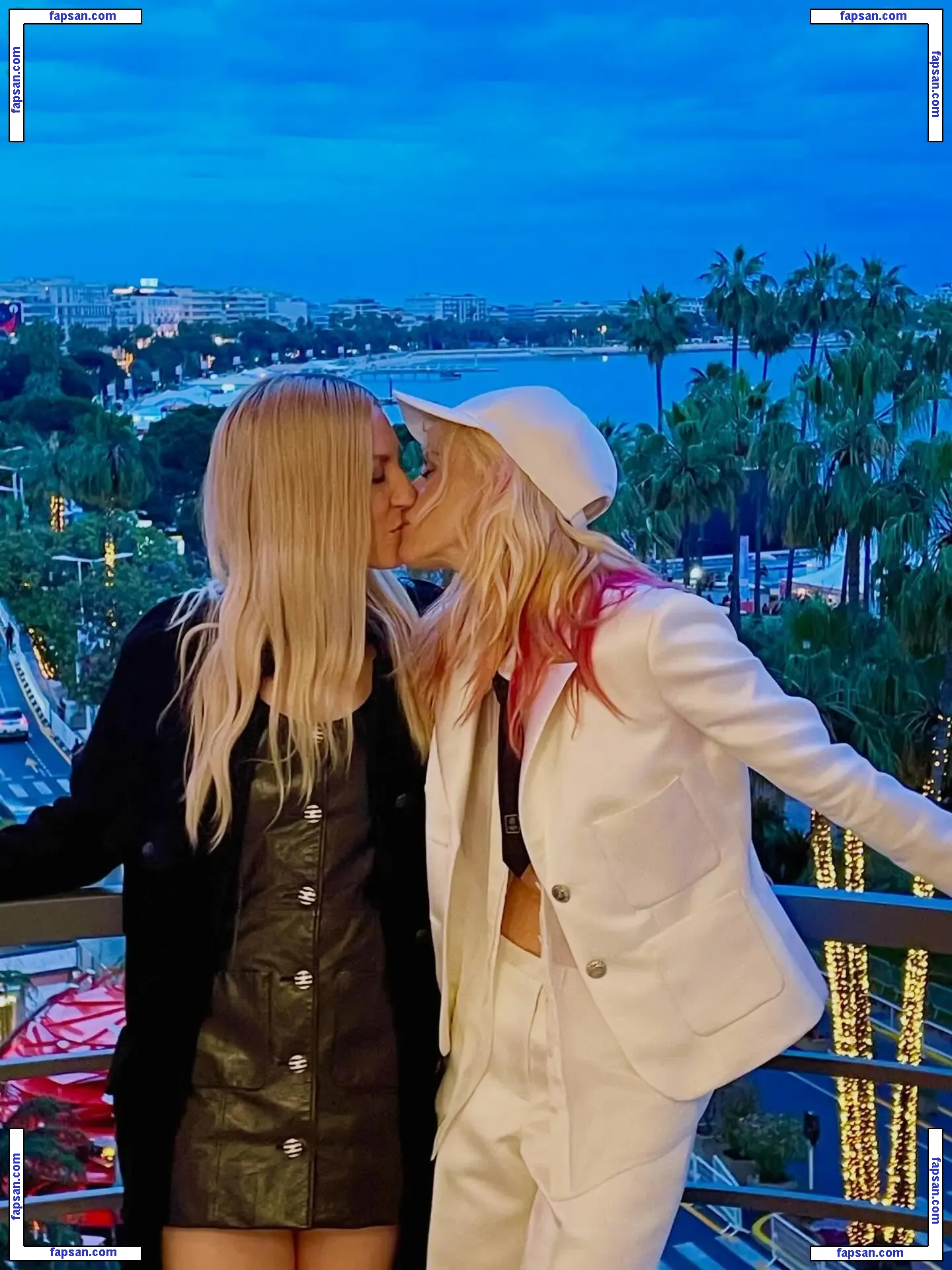 Kristen Stewart nude photo #3319 from OnlyFans