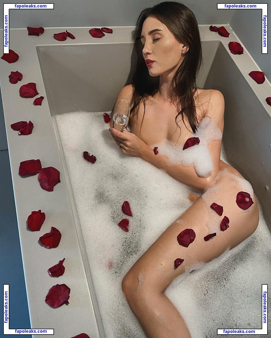 Kristyna Schickova nude photo #0001 from OnlyFans