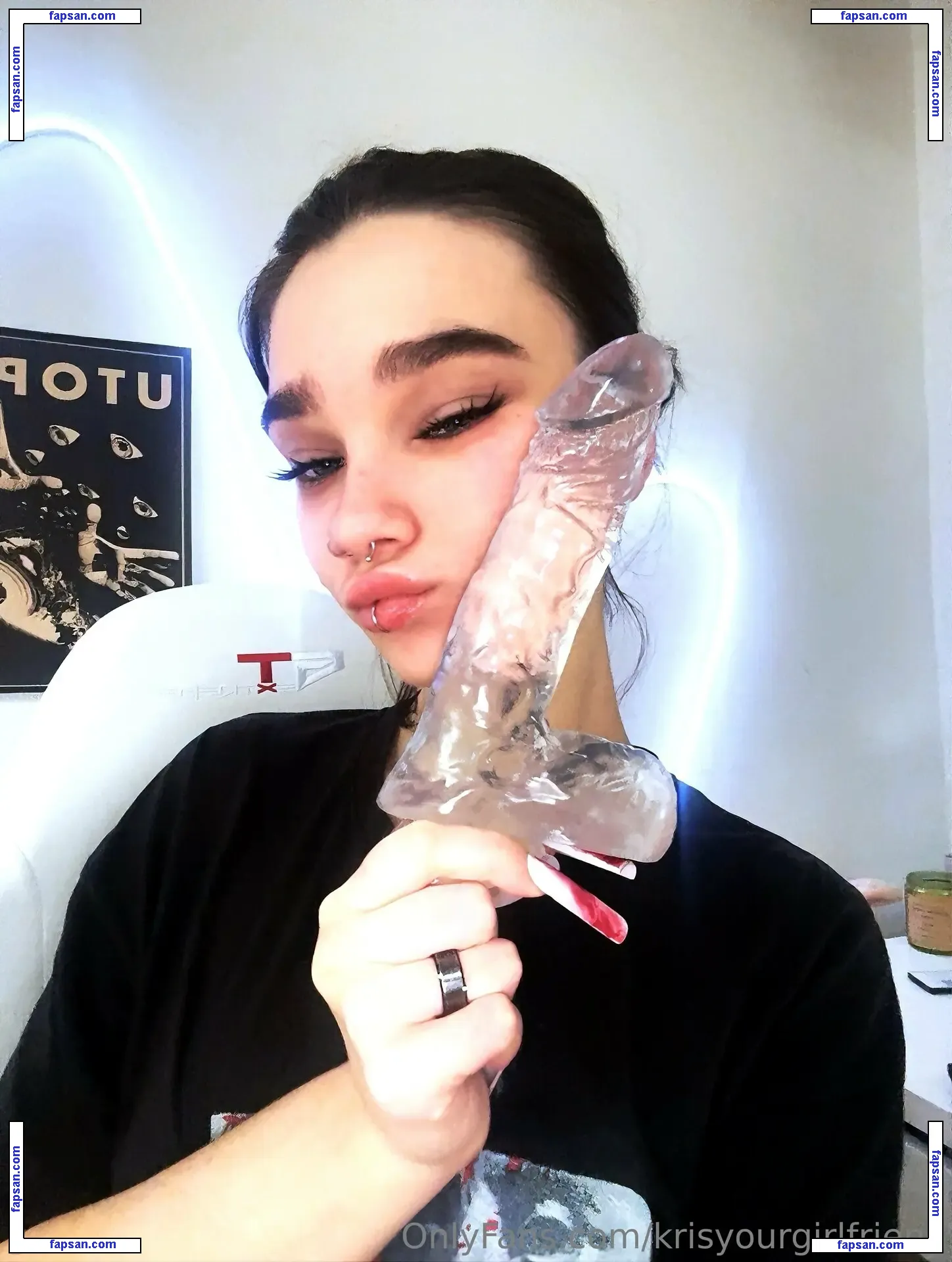 krisyourgirlfriend nude photo #0008 from OnlyFans