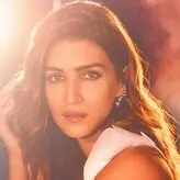 Kriti Sanon голая #0004