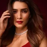 Kriti Sanon голая #0048
