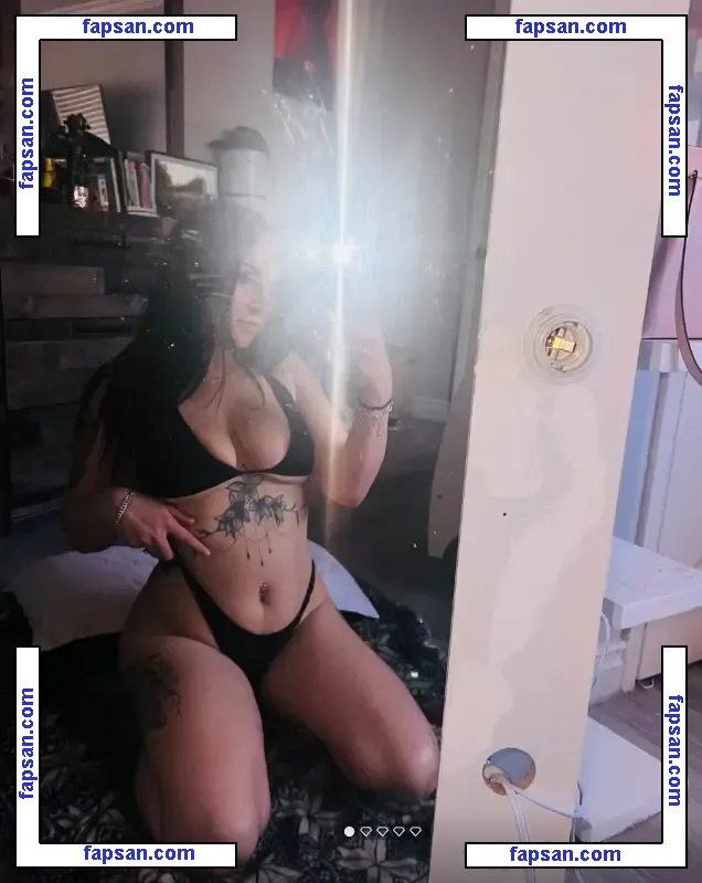 Krybaybee nude photo #0003 from OnlyFans