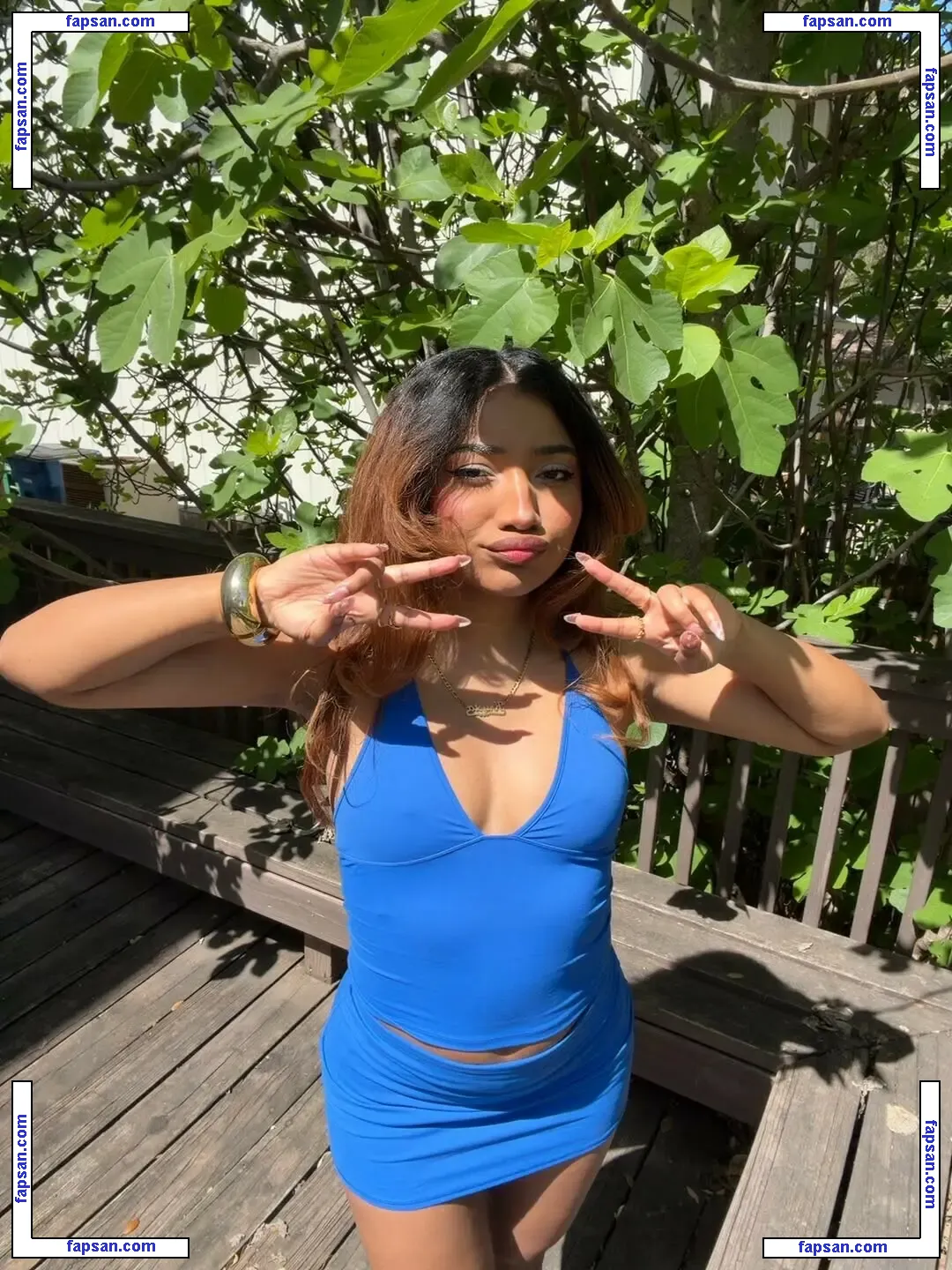 Krystalogy nude photo #0039 from OnlyFans