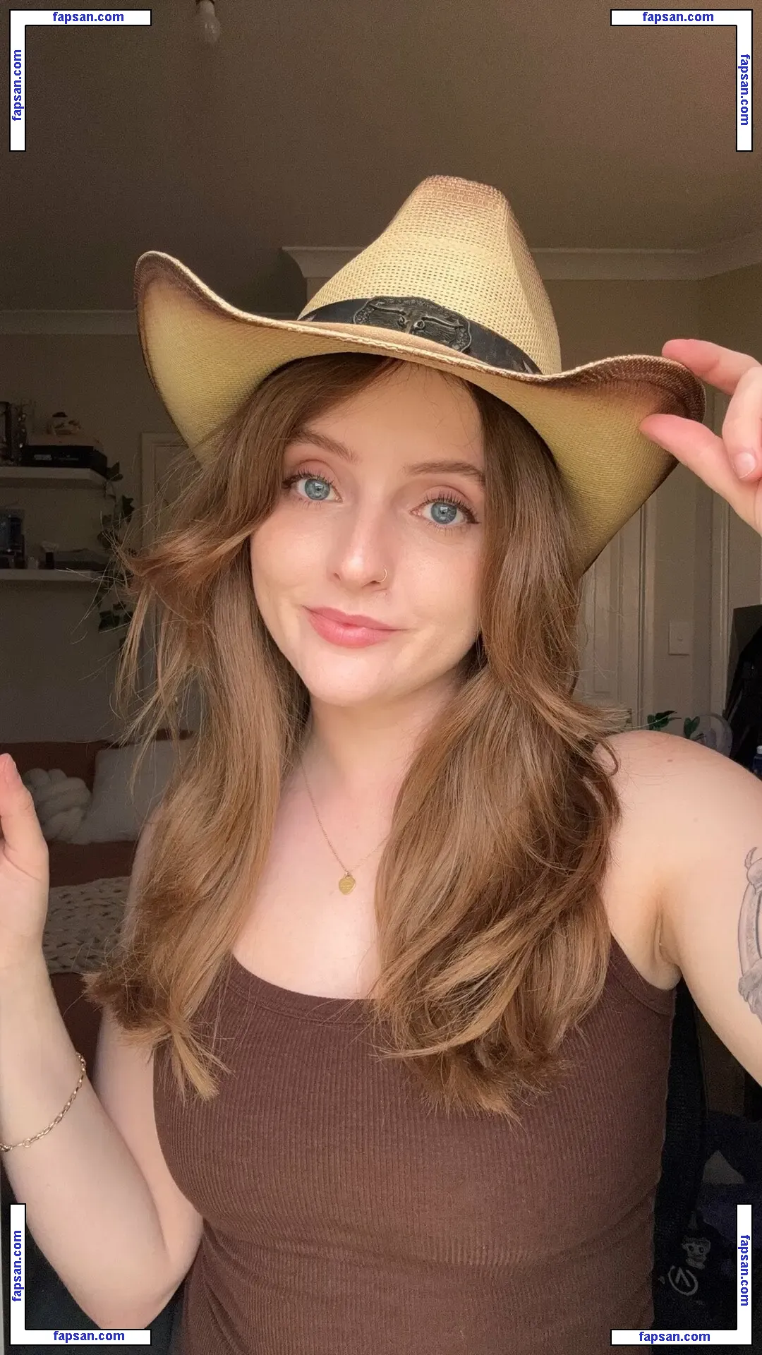 Krysttl nude photo #0005 from OnlyFans