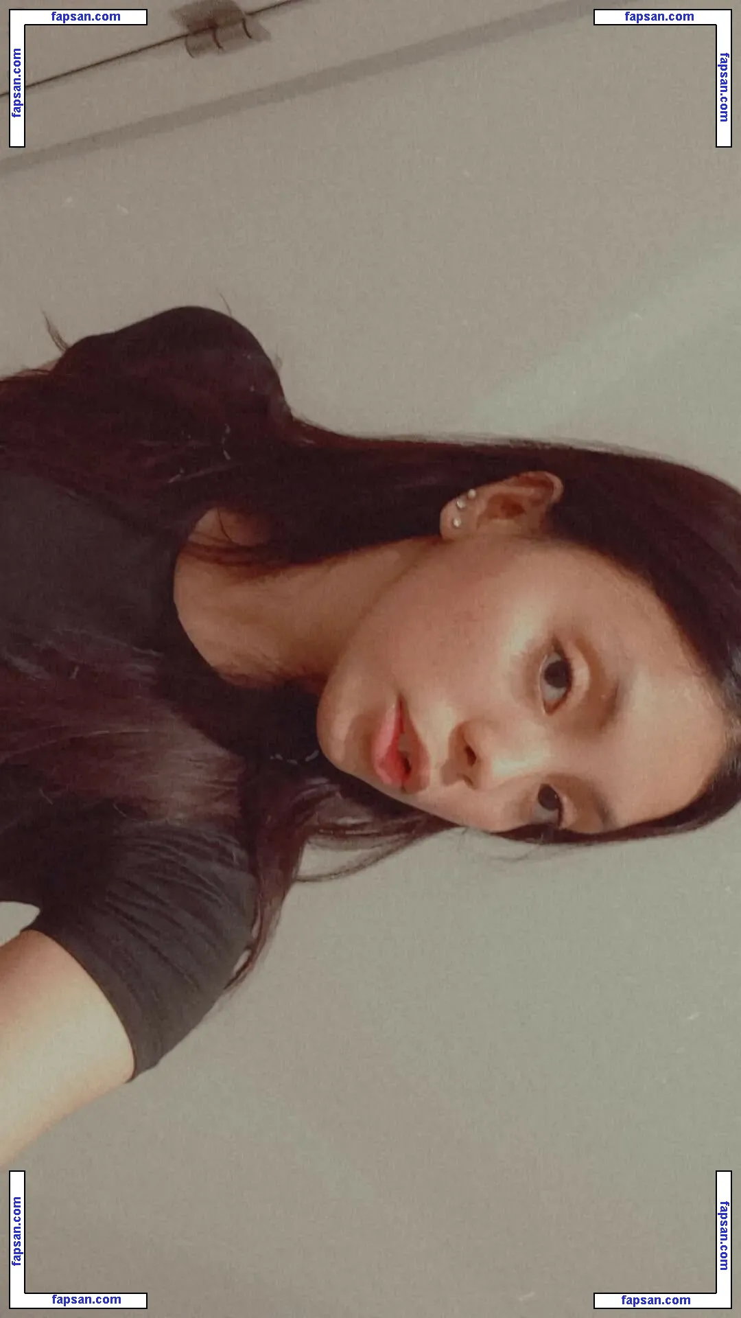 kswurldd голая фото #0005 с Онлифанс