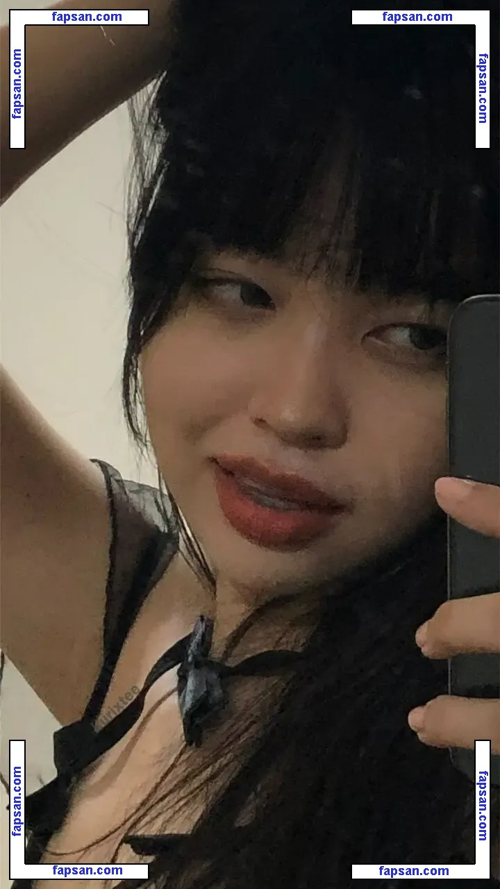 Kurixtee nude photo #0030 from OnlyFans