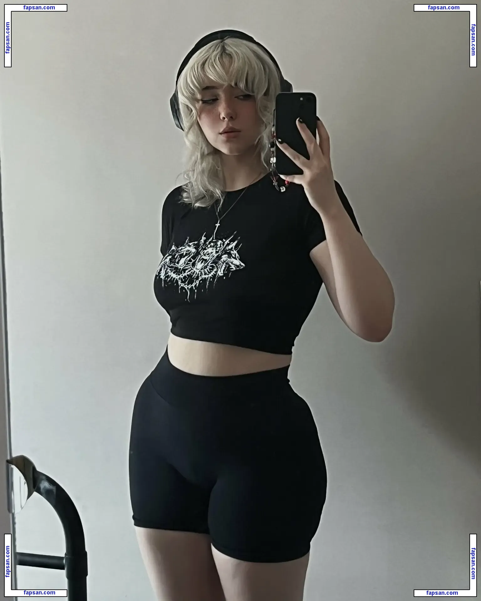 kvwviiju nude photo #0006 from OnlyFans