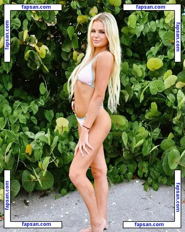 Kyla Deaver nude photo #0031 from OnlyFans