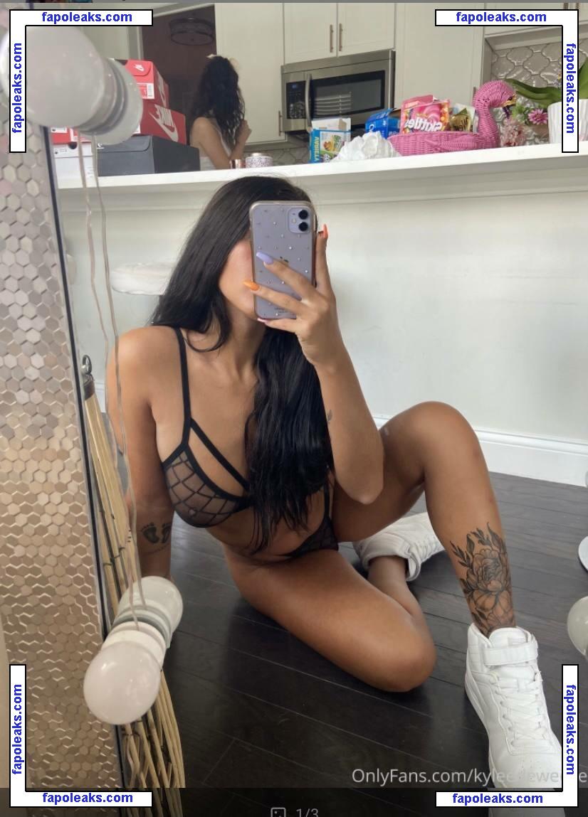 Kyleedeweese nude photo #0008 from OnlyFans