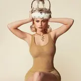 Kylie Jenner голая #0021