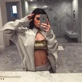 Kylie Jenner голая #0838