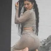 Kylie Jenner голая #1716