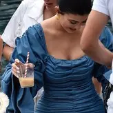 Kylie Jenner голая #1900