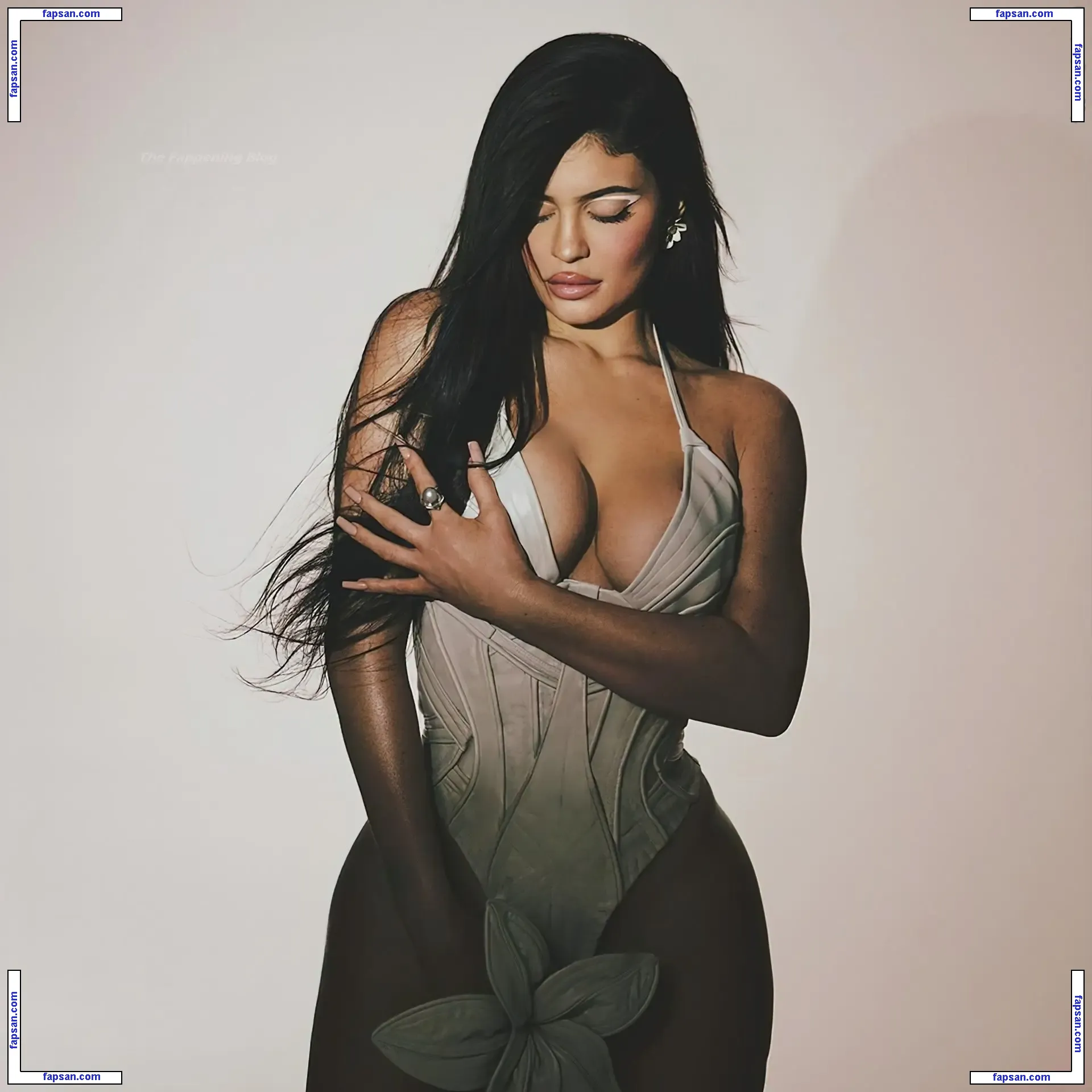 Kylie Jenner голая фото #2699 с Онлифанс