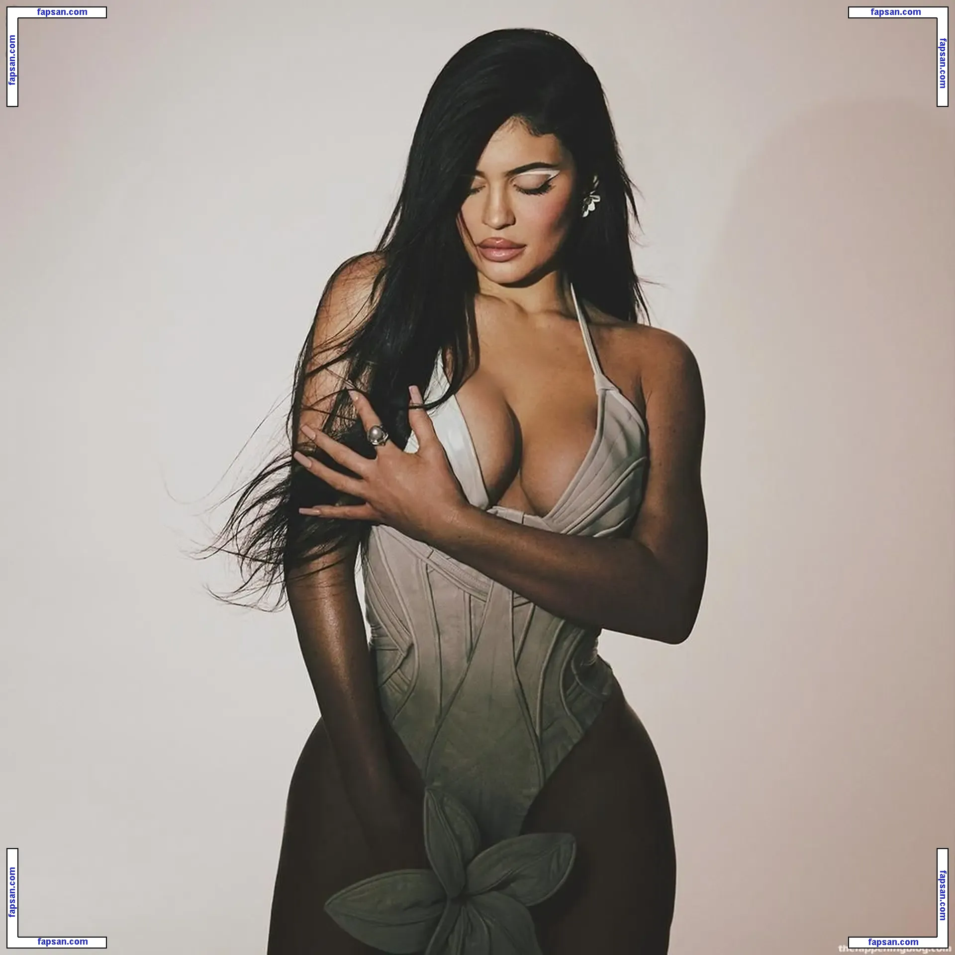 Kylie Jenner голая фото #2743 с Онлифанс