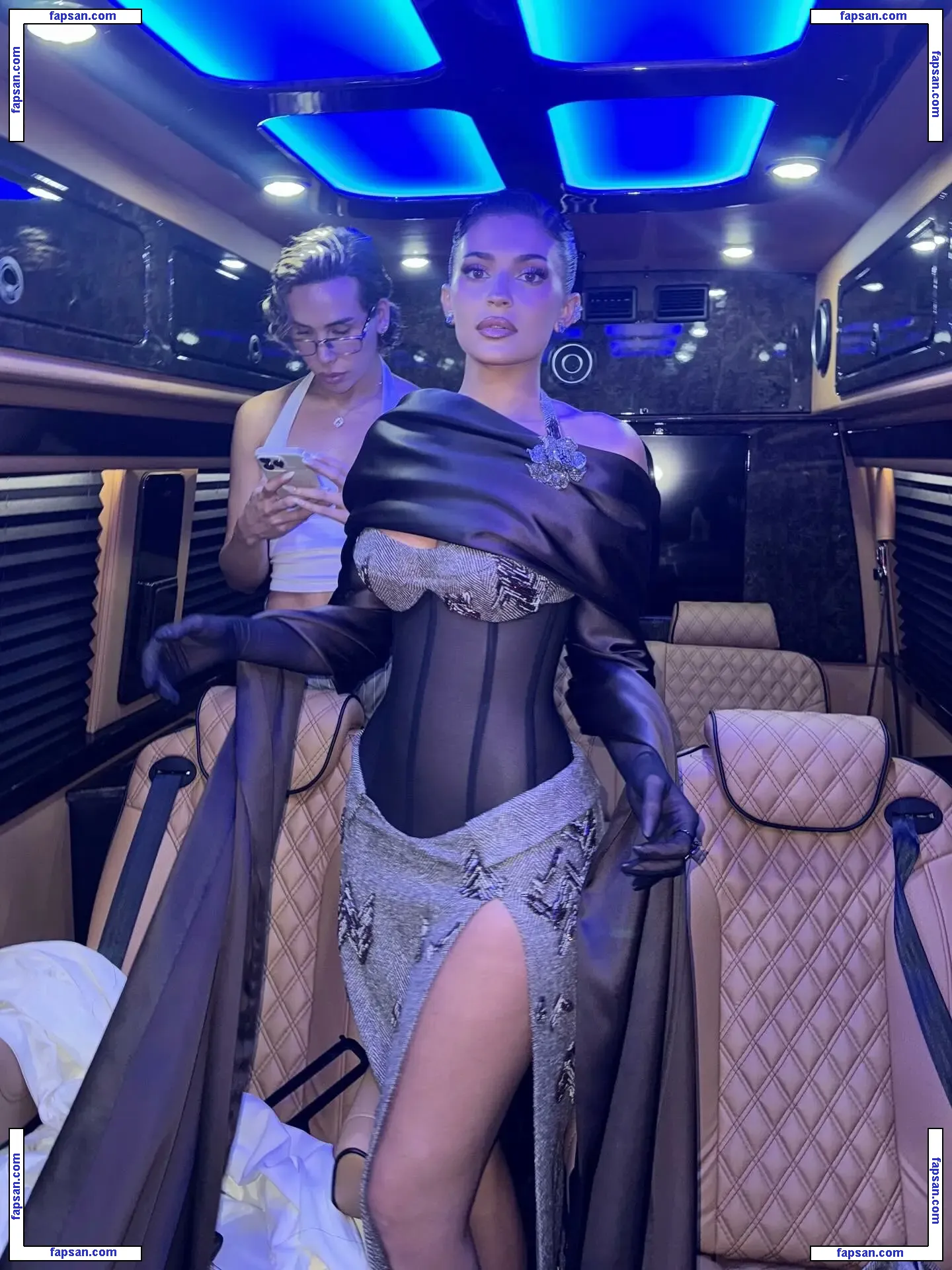 Kylie Jenner nude photo #7352 from OnlyFans